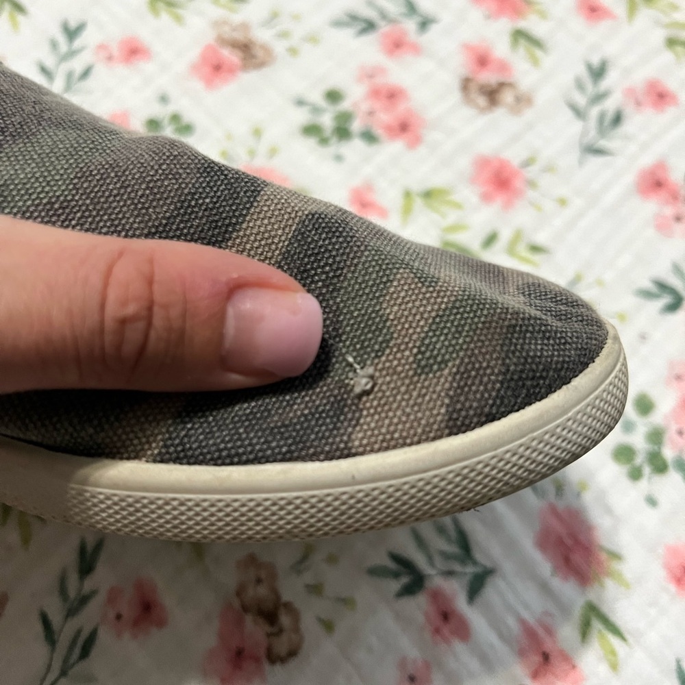 Billabong Camouflage Slip-On Shoes - Picture 5 of 6